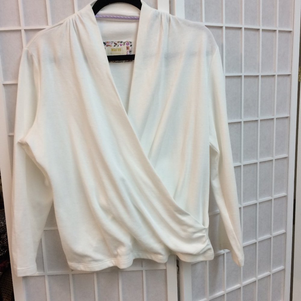 Anthropologie/Maeve white knit top, L